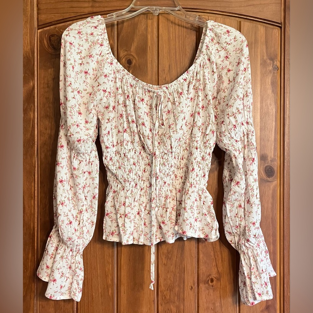 Rose and Grey on or off shoulder top! White with floral print. Elastic bodice